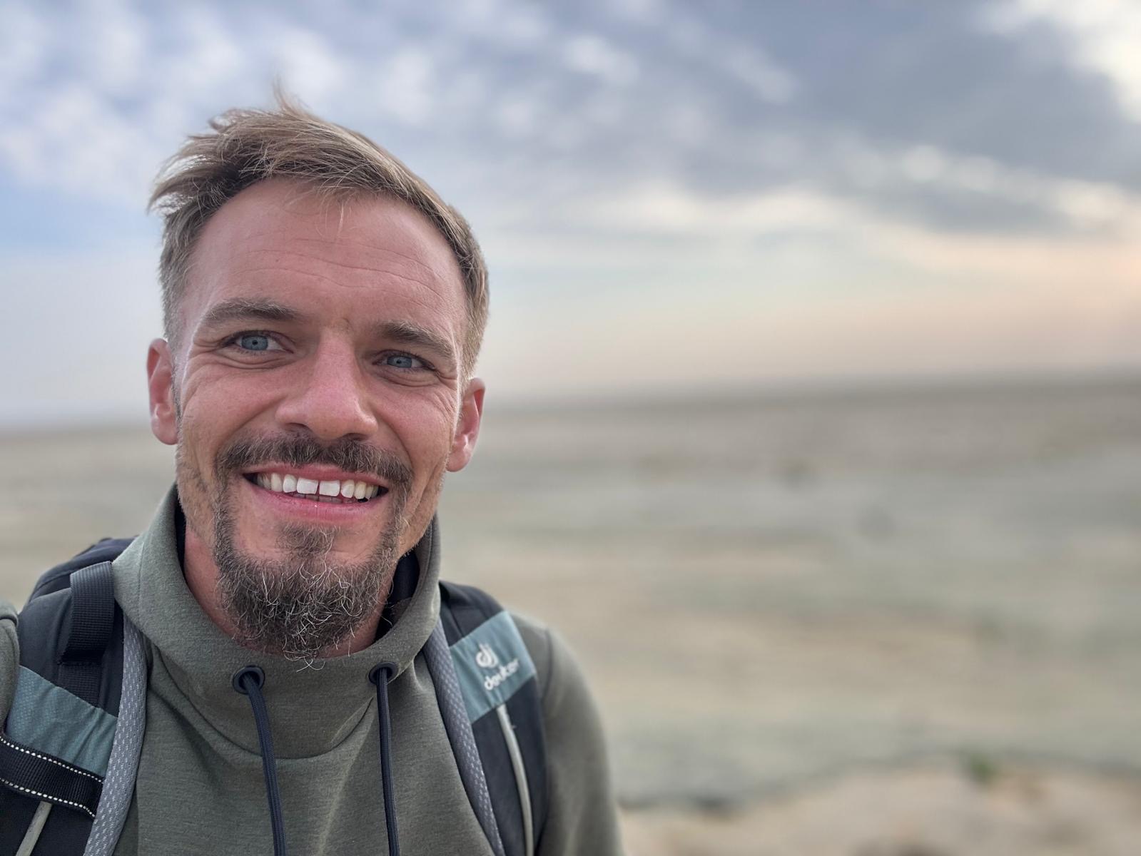 Julian lächelnd